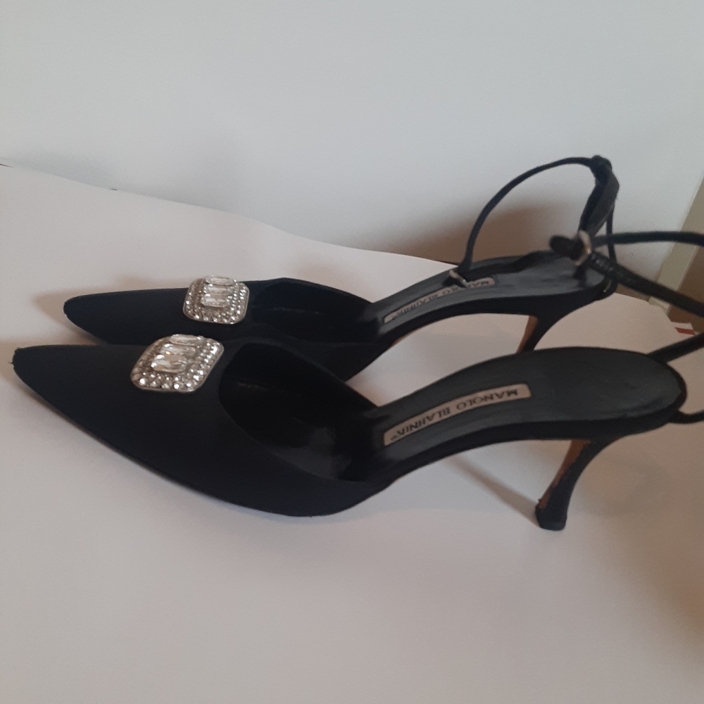 Manolo blahnik crystal ankle strap heels  sz 39.5 - Picture 12 of 13